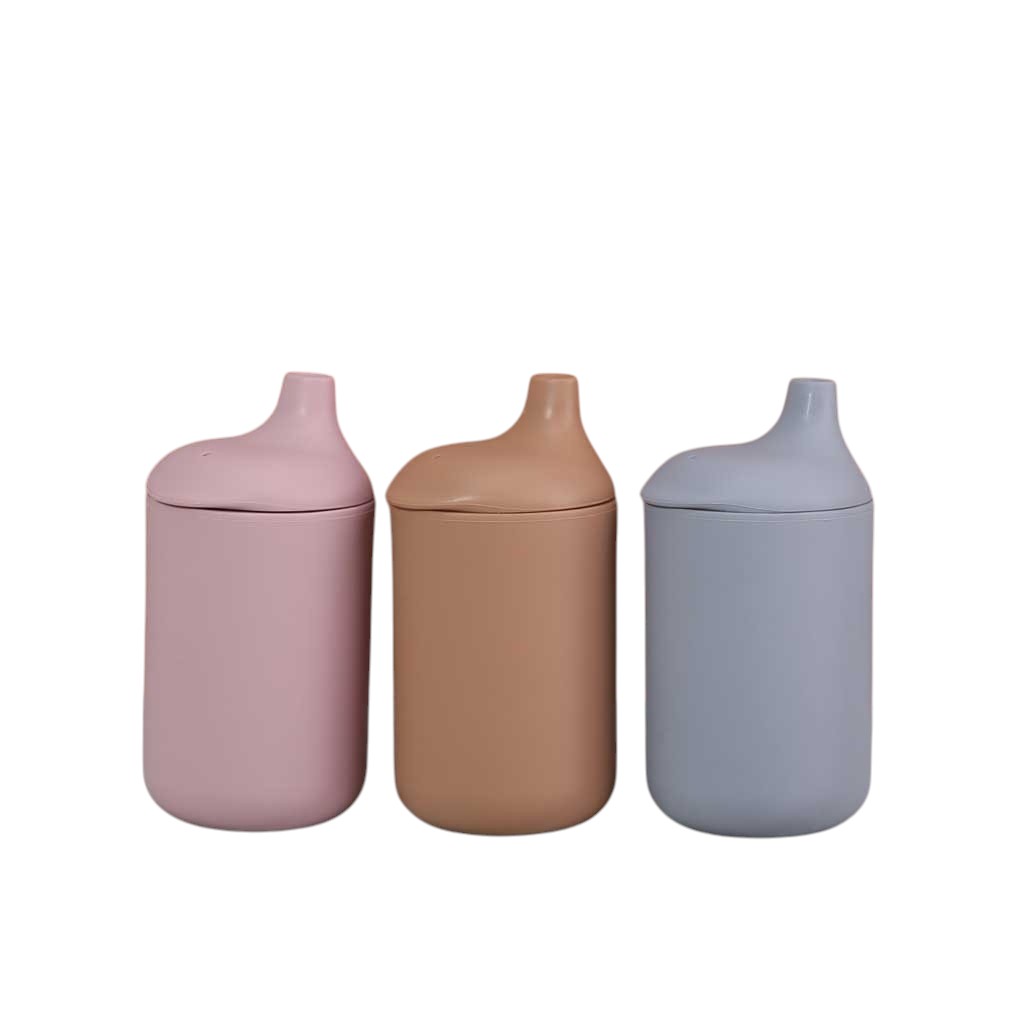 Petú Petú Ivy Siliconen Beker  – Baby Drinkbeker – BPA-vrij – Oefenbeker Peuter – 175 ml – Roze, Beige of Blauw(WEB ONLY)