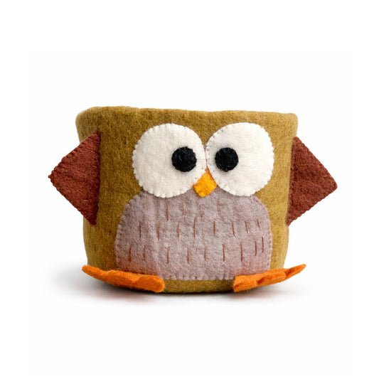 Schattig mandje van een Uil in bruin tinten. Heel leuk voor bijvoorbeeld babysokjes of speelgoedjes.