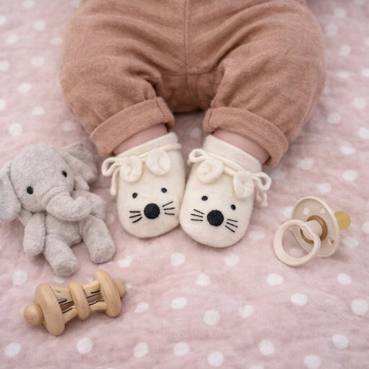 Babyslofjes Muis – Vilten Babyschoentjes – Fairmade – Unisex – Maat 9 cm – Wit/ Créme